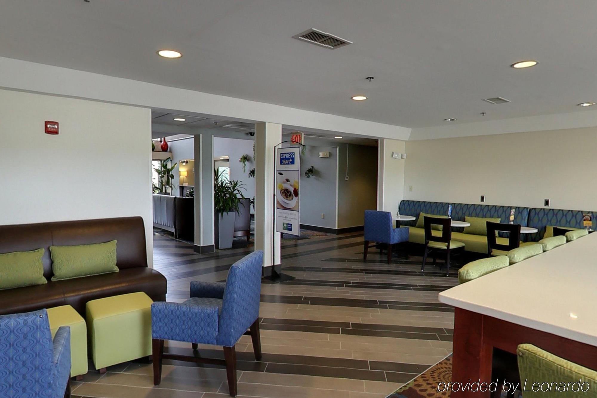Holiday Inn Express Hotel & Suites Blythewood By Ihg Exterior foto