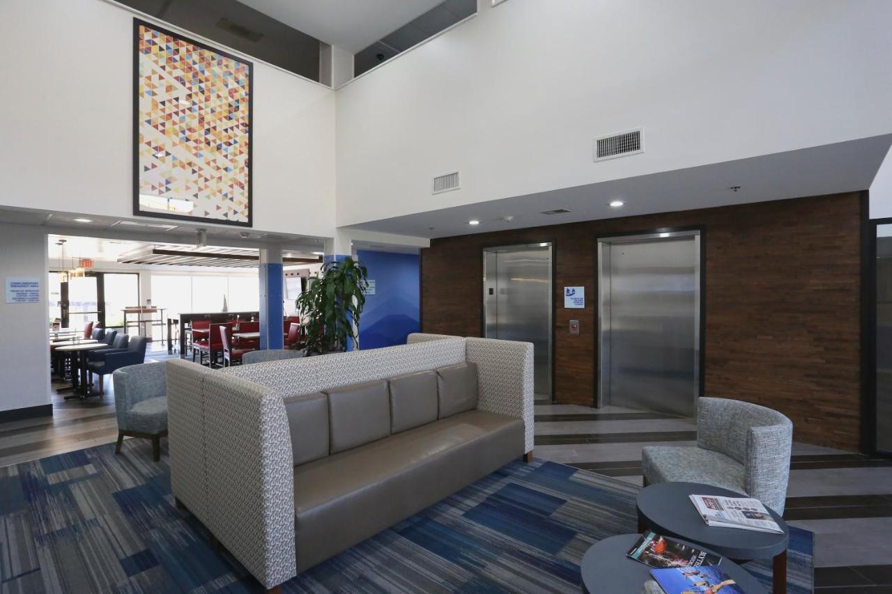 Holiday Inn Express Hotel & Suites Blythewood By Ihg Exterior foto